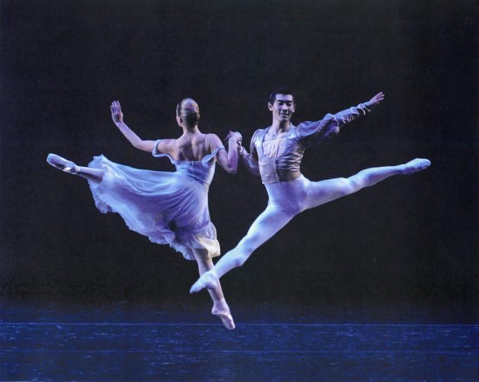 Seongho Cha and Ashley Walton in Lisa de Ribere's