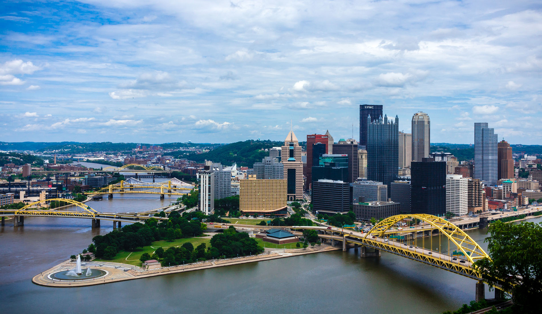 Pictured is the Pittsburgh skyline. Photo by Chase Barron. 