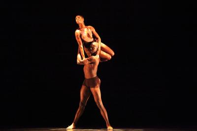 Alumna Ashley Lauren Smith with Devin Buchanan in 'Alloy,' choreographed by Autumn Eckman. Giordano Jazz Dance Chicago will perform the piece during the Jazz Dance World Festival.