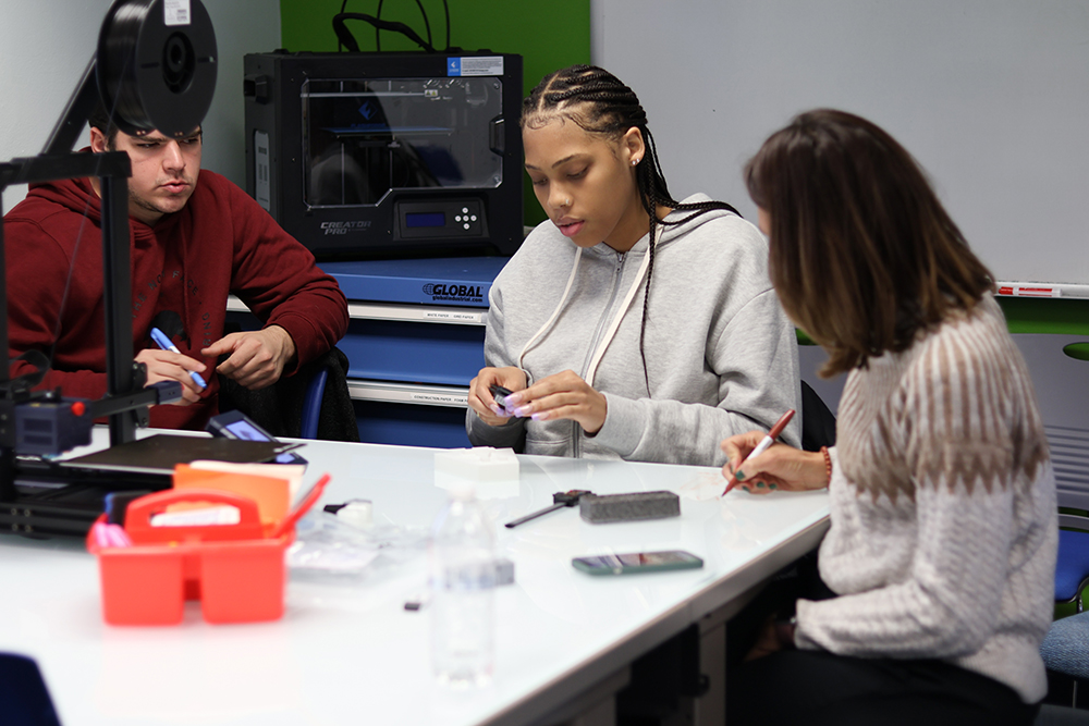 Pictured are students working on a project in the Matt's Maker Space Lab. Photo by Natalie Caine.