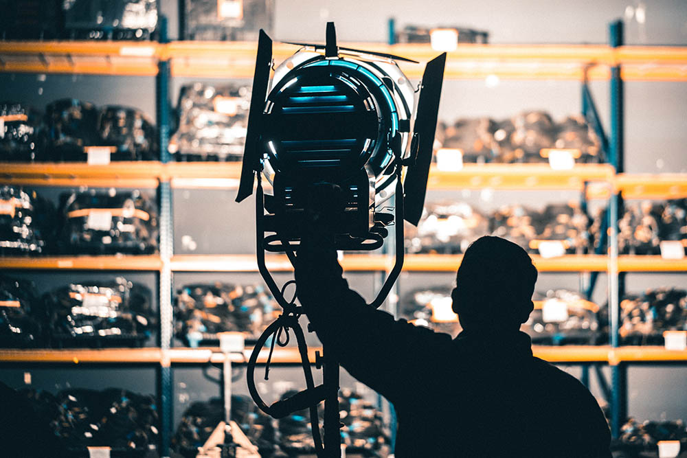 Cinema arts majors in the Grip/Electric Workshop class got a first-hand look at equipment used on commercial and major motion picture film sets at First Light Grip & Lighting Rentals and 31st Street Studios.