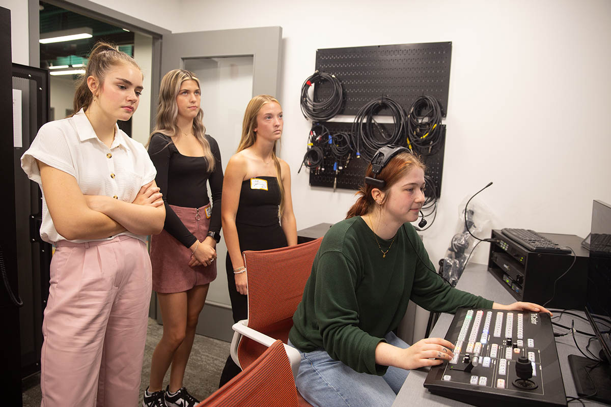 High school students in the Center for Media Innovation during fall 2024 High School Media Day and Newsapalooza. Photo | Randall Coleman